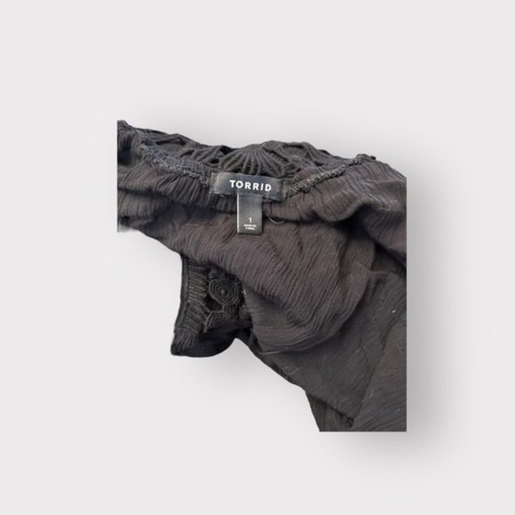 Host Pick Women’s Torrid 1 Black Crinkle Gauze Crochet Lace Inset Kimono 1X 1XL - Picture 13 of 14